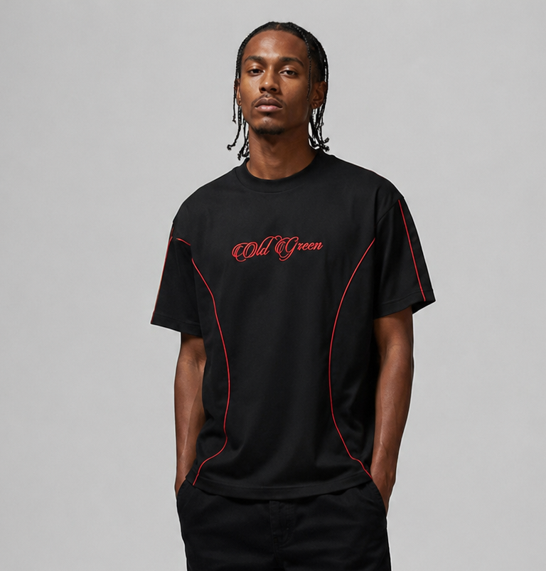 Camiseta Cursiva Lineas Rojas