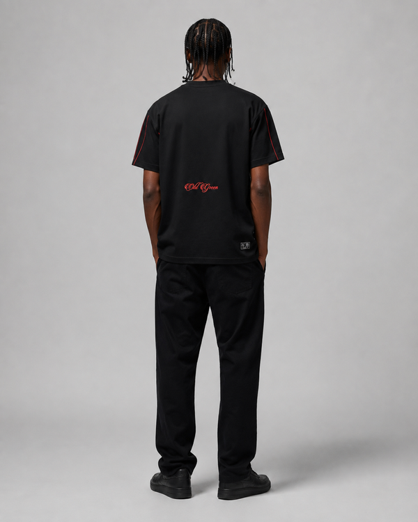 Camiseta Cursiva Lineas Rojas